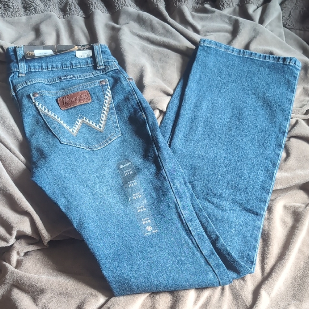 Wrangler Retro Mae Mid Rise 28 X 34